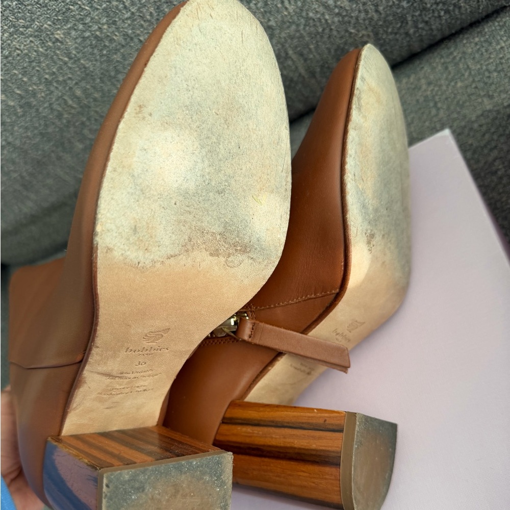 Bobbie’s Boots - Picture 5 of 6